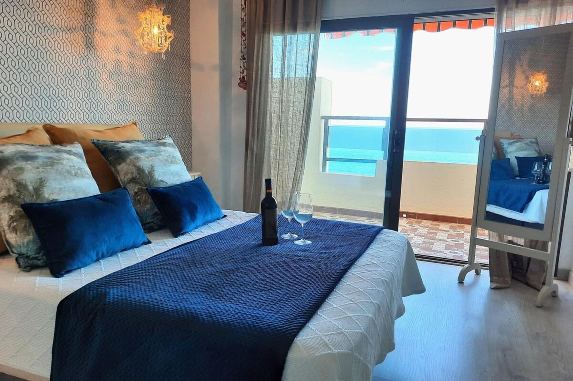 Paseo Del Rey - Fuengirola 2 Bedrooms Oceanfront Apartment Esterno foto